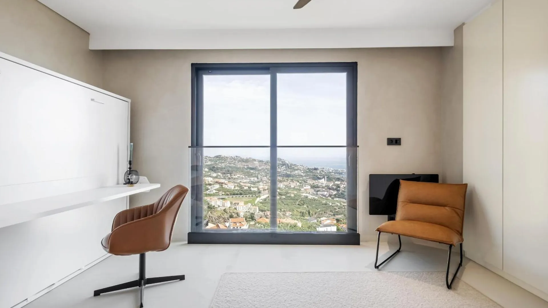 House Of Cork And Ivy - By Wehost Villa Camara de Lobos